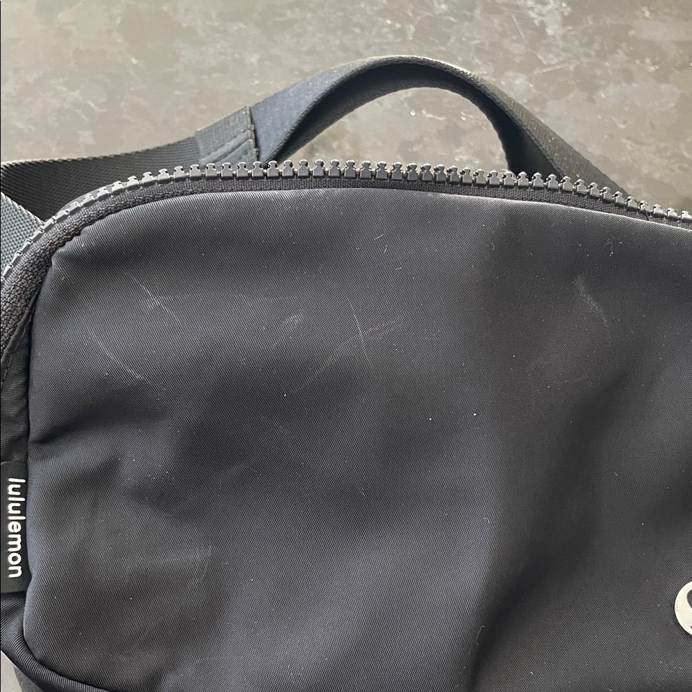 lululemon athletica Black Belt Bag - Picture 4 of 5